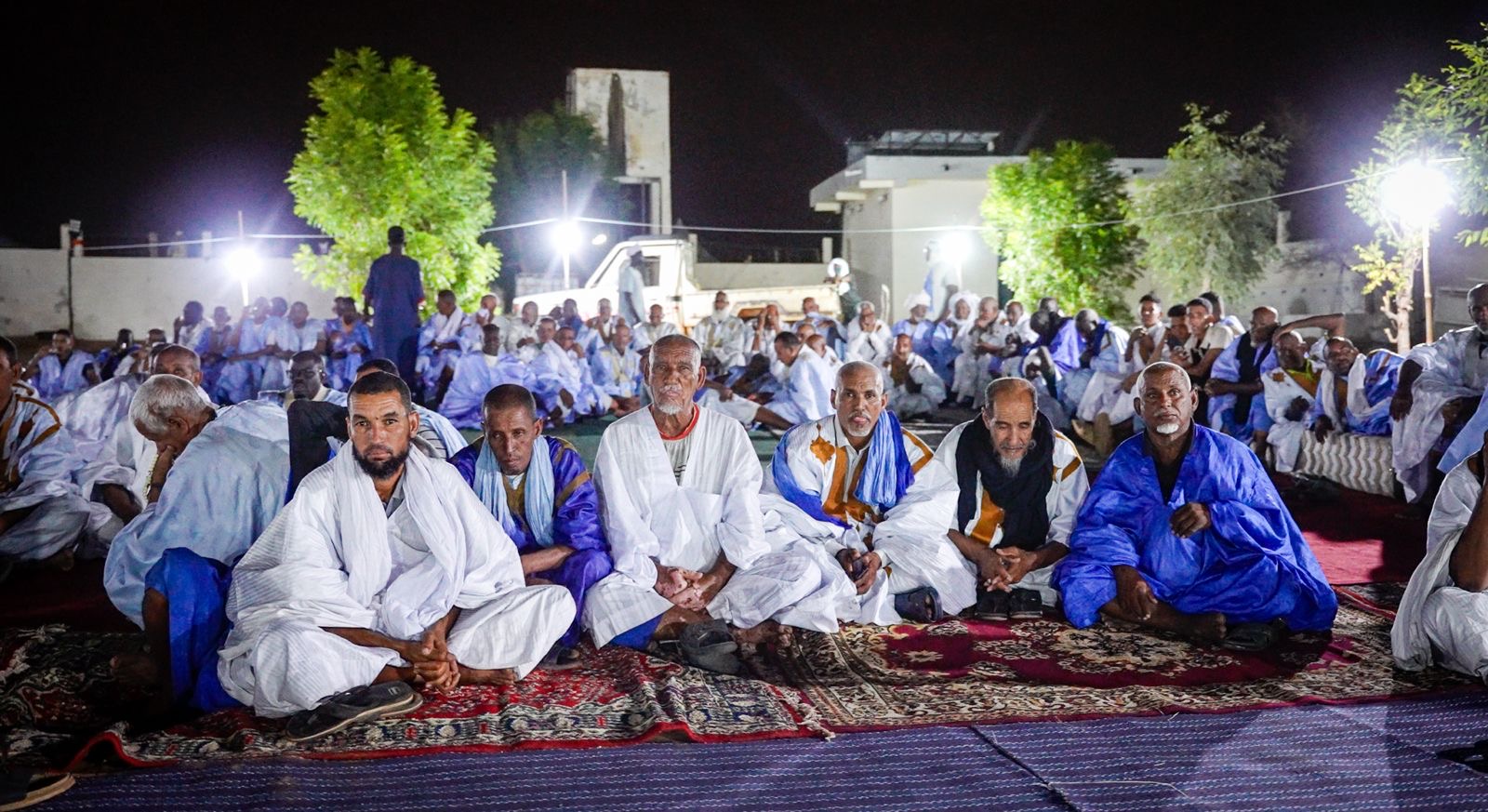 بعد اجتماعه بأرز وجهاء الطينطان ؛ ولد السييدي يكتب : سعيد بالتحول الحاصل وتعزيز التشاور مع الأهالى خيارنا الثابت (صور)