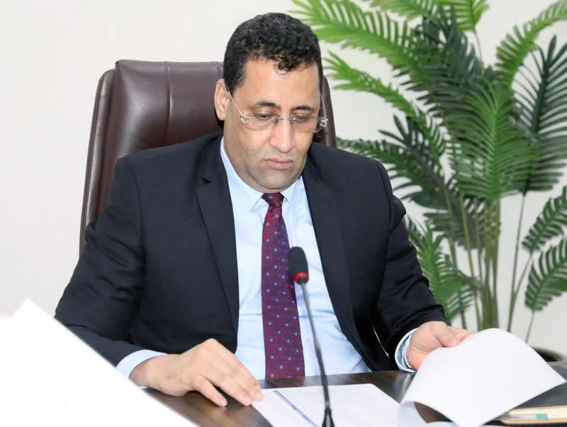 اجتماع اللجنة الوزارية المكلفة بتطوير الشراكة بين القطاعين العام والخاص (صور)
