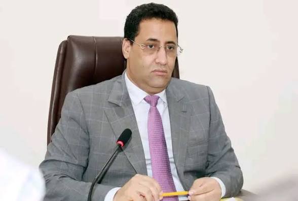الوزير الأول يعلن قرب اكتمال مشروعين استراتيجيين في قطاع الطاقة (تدوينة )