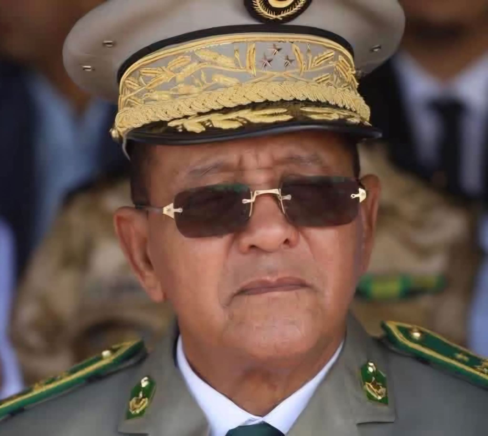 قائد الأركان يهنئ نظيره السعودي بعيد الأضحى ويشيد بحفاوة الاستقبال خلال زيارته للمملكة (رسالة)