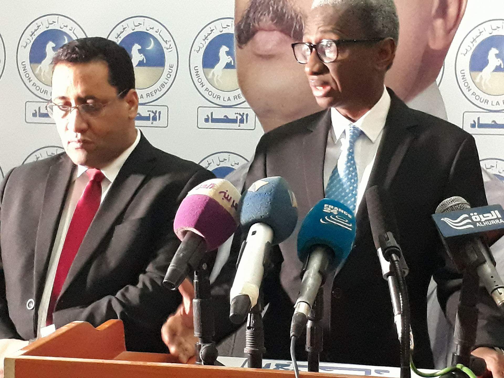 وزير الدفاع جلو مامادو باتيا/ وزير الاقتصاد والمالية المختار أجاي /